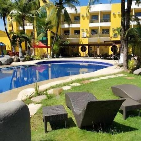Country Village Hotel Кагаян де Оро Екстериор снимка