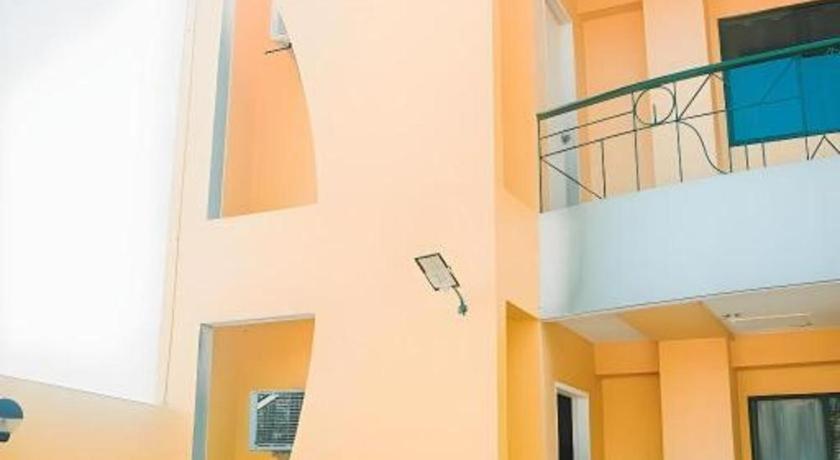 Country Village Hotel Кагаян де Оро Екстериор снимка