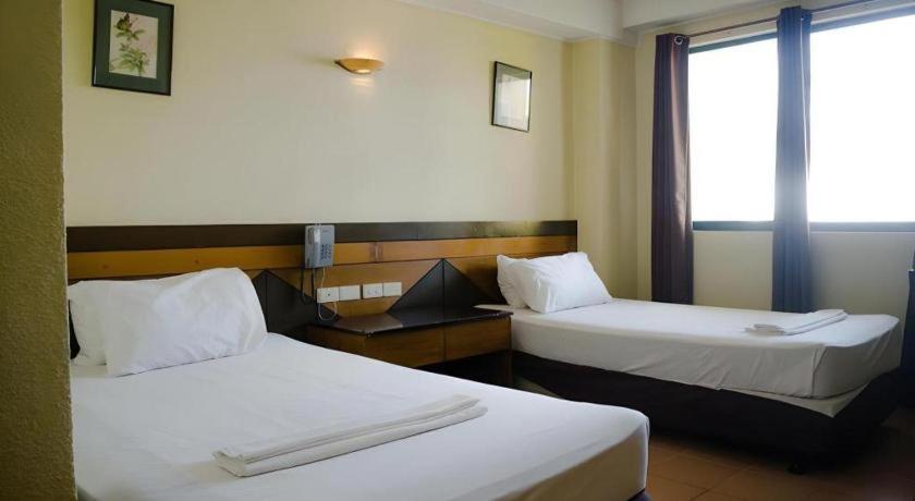 Country Village Hotel Кагаян де Оро Екстериор снимка